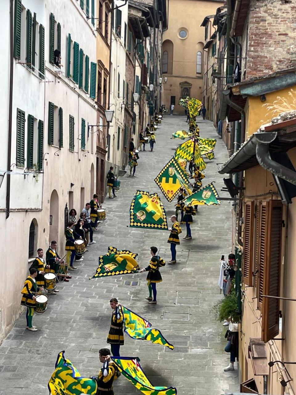 La Campanina-Nel Cuore Di Siena E Della Contrada Exterior foto